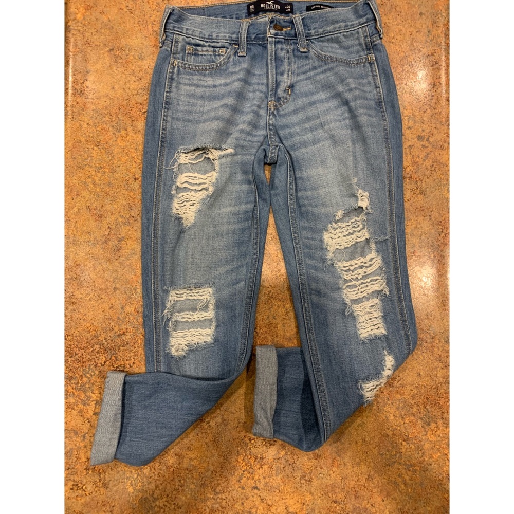 Hollister Boyfriend Jeans size 0R (W24/L25)